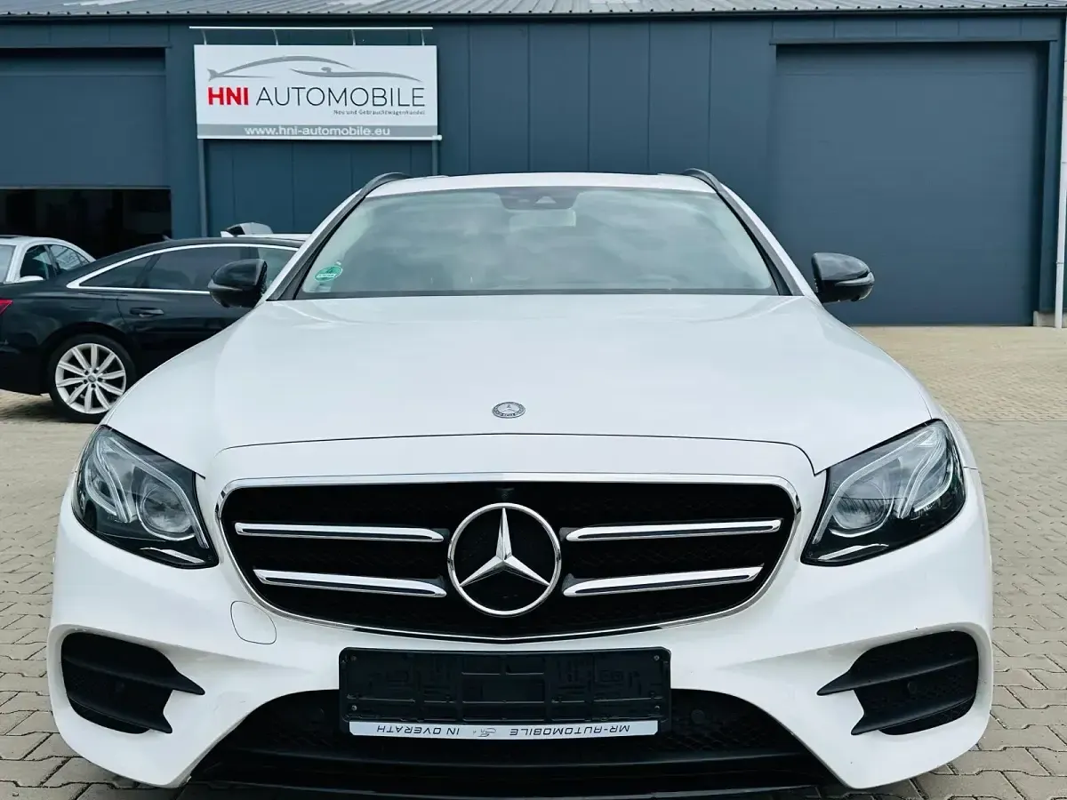 Gebraucht Mercedes E350 AMG 258 PS (189 kW) 2017 Weiß Kombi