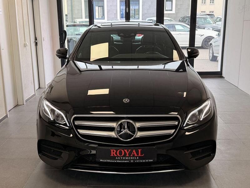 Second-hand Mercedes E250 AMG 211 CP (155 kW) 2018 Negru Berlinǎ