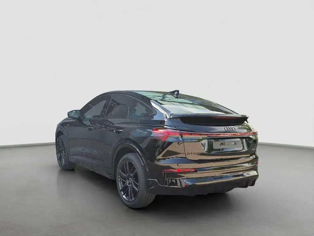 Neu Audi Q4 Sportback e-tron Sport 219 kW (299 PS) 2026 Schwarz SUV