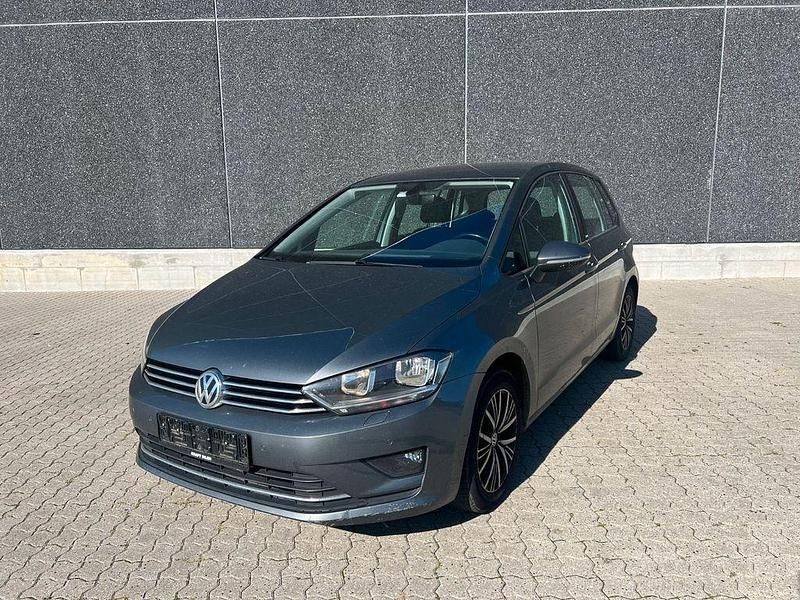 Grau Gebraucht 2017 VW Golf Sportsvan Allstar Van / Kleinbus | 7.300 € (Etwas zu teuer) - Bild 1/4