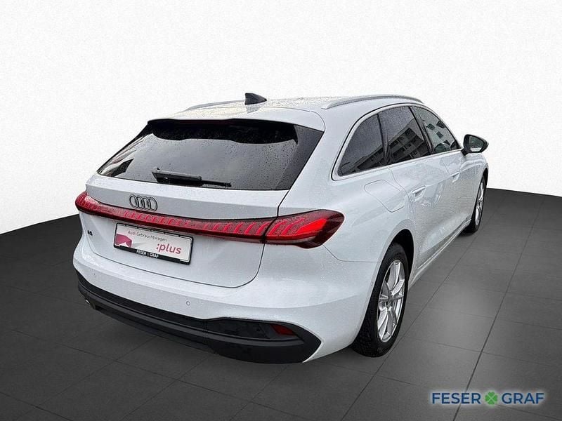 Gebraucht Audi A5 Ambiente 204 PS (150 kW) 2025 Gletscherweiß Kombi