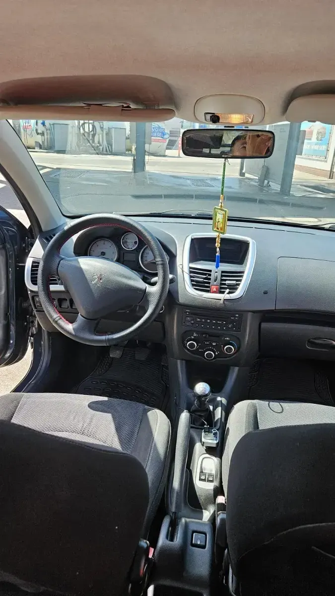 Gebraucht Peugeot 206+ 70 PS (51 kW) 2010 Kleinwagen