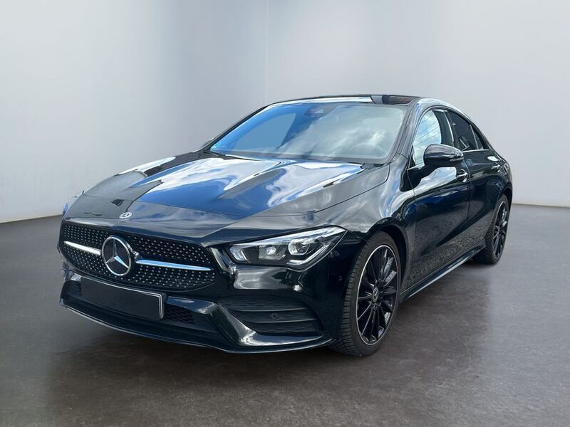 Schwarz Gebraucht 2020 Mercedes CLA180 AMG line Limousine | 23.990 € (Guter Preis) - Bild 1/4