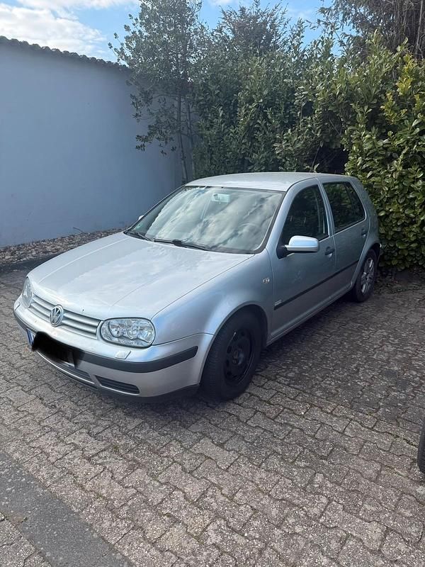 Gebraucht VW Golf IV 101 PS (74 kW) 2002 Silber Limousine