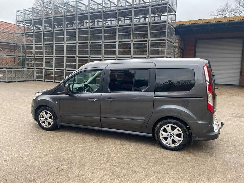 Gebraucht Ford Tourneo Titanium 120 PS (88 kW) 2015 Grau Van / Kleinbus