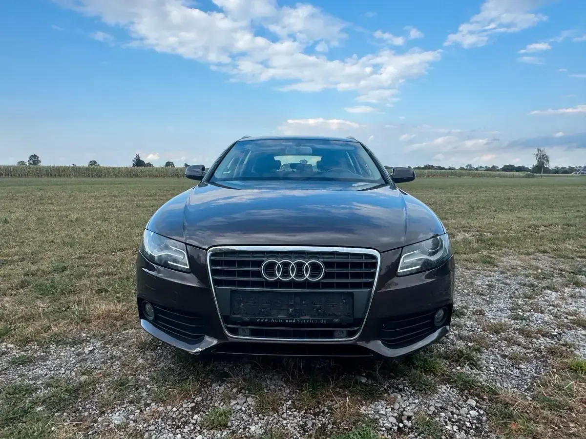 Gebraucht Audi A4 120 PS (88 kW) 2011 Braun Kombi