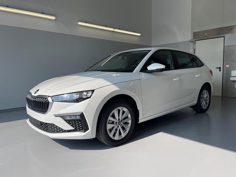 Neu Skoda Scala Selection 116 PS (85 kW) 2026 [9p9p] candy white [9p9p] candy white Kleinwagen