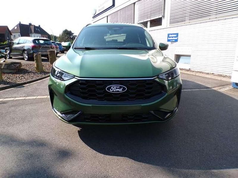 Neu Ford Kuga ST-Line 186 PS (136 kW) 2025 Bursting green SUV
