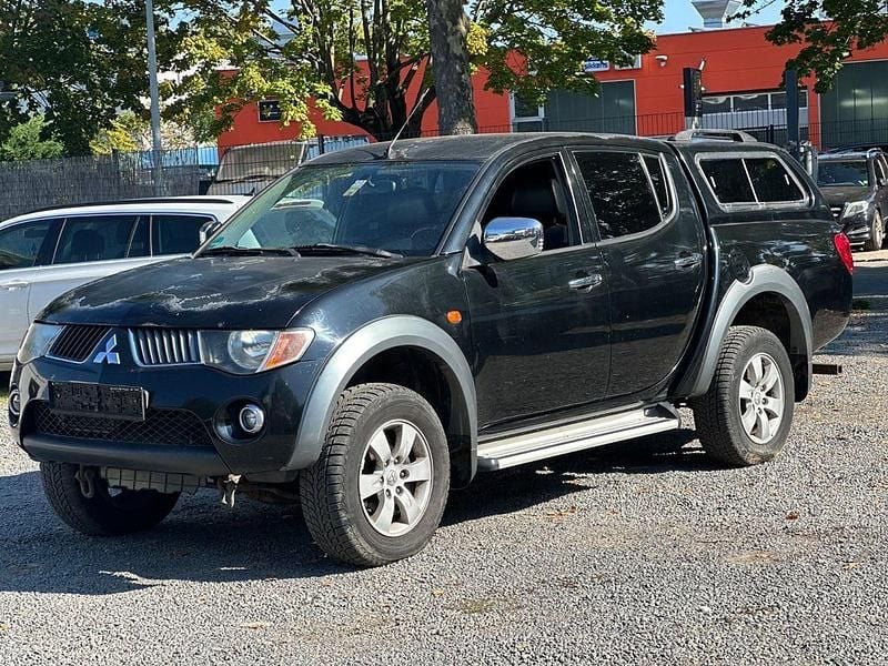 Schwarz Gebraucht 2007 Mitsubishi L200 Intense Abholung | 8.990 € (Superpreis) - Bild 1/4