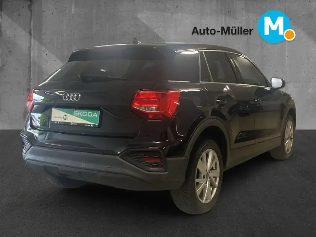 Gebraucht Audi Q2 Comfort 150 PS (110 kW) 2022 Mythosschwarz metallic (metallic) SUV