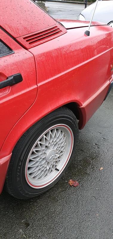 Gebraucht Mercedes 190 109 PS (80 kW) 1992 Rot Limousine