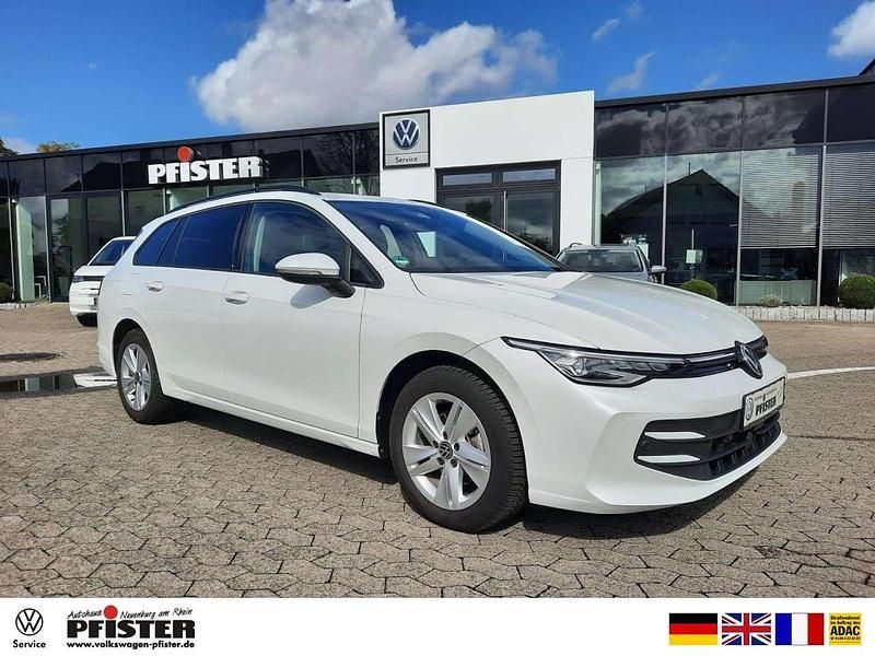 Weiß Gebraucht 2025 VW Golf VIII Kombi | 30.999 € (Etwas zu teuer) - Bild 1/4