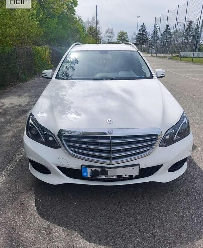 Gebraucht Mercedes E220 170 PS (125 kW) 2013 Weiß Kombi