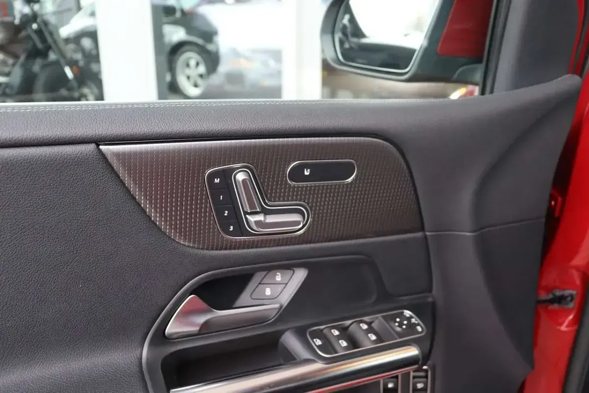Gebraucht Mercedes B250 Progressive 160 PS (117 kW) 2021 Rot Kleinwagen