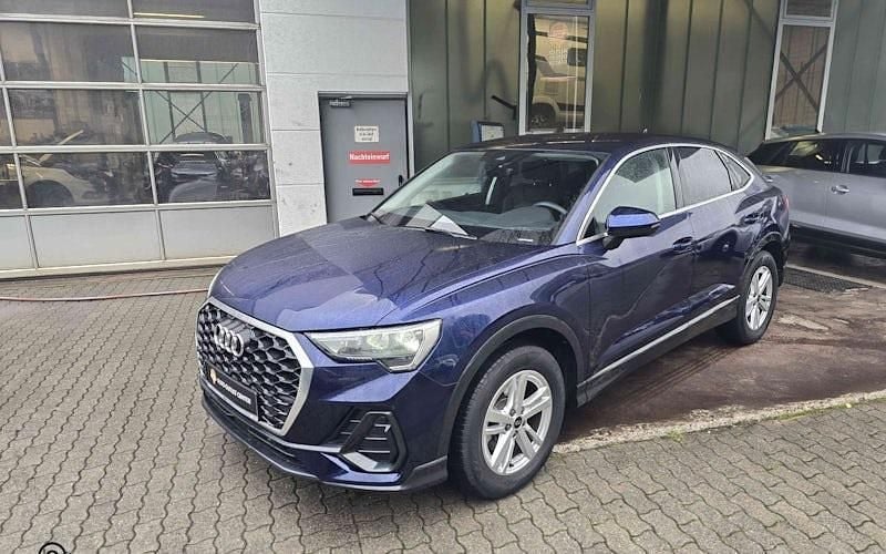 Gebraucht Audi Q3 Sportback Basis 150 PS (110 kW) 2024 Blau SUV
