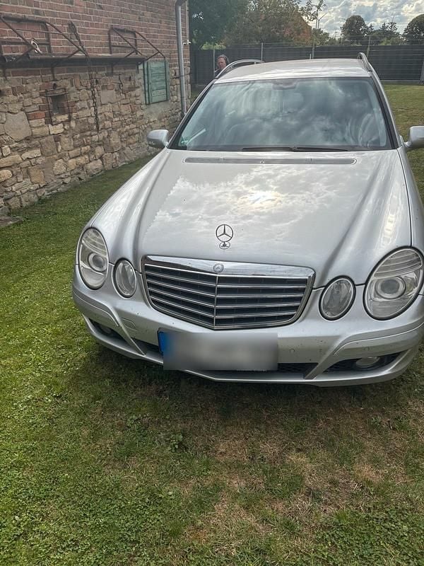 Silber Gebraucht 2007 Mercedes E280 Kombi | 3.600 € (Fairer Preis) - Bild 1/4