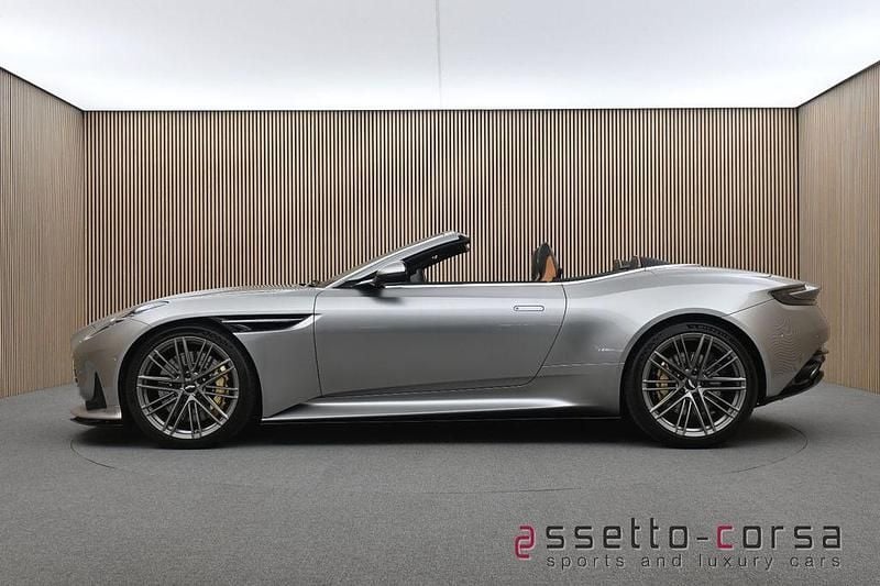 Gebraucht Aston Martin DB12 680 PS (500 kW) 2024 Silber Cabrio
