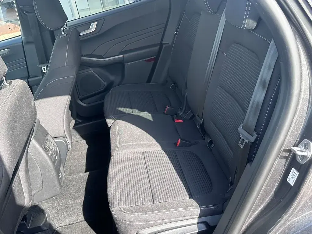 Gebraucht Ford Kuga Titanium 150 PS (110 kW) 2021 Grau SUV