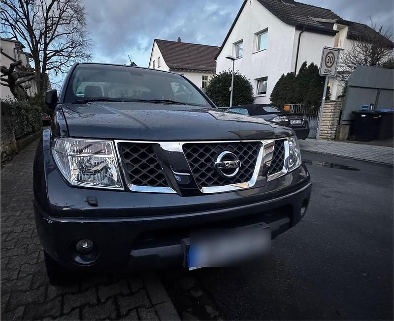 Gebraucht Nissan Navara 175 PS (128 kW) 2006 Schwarz Pickup