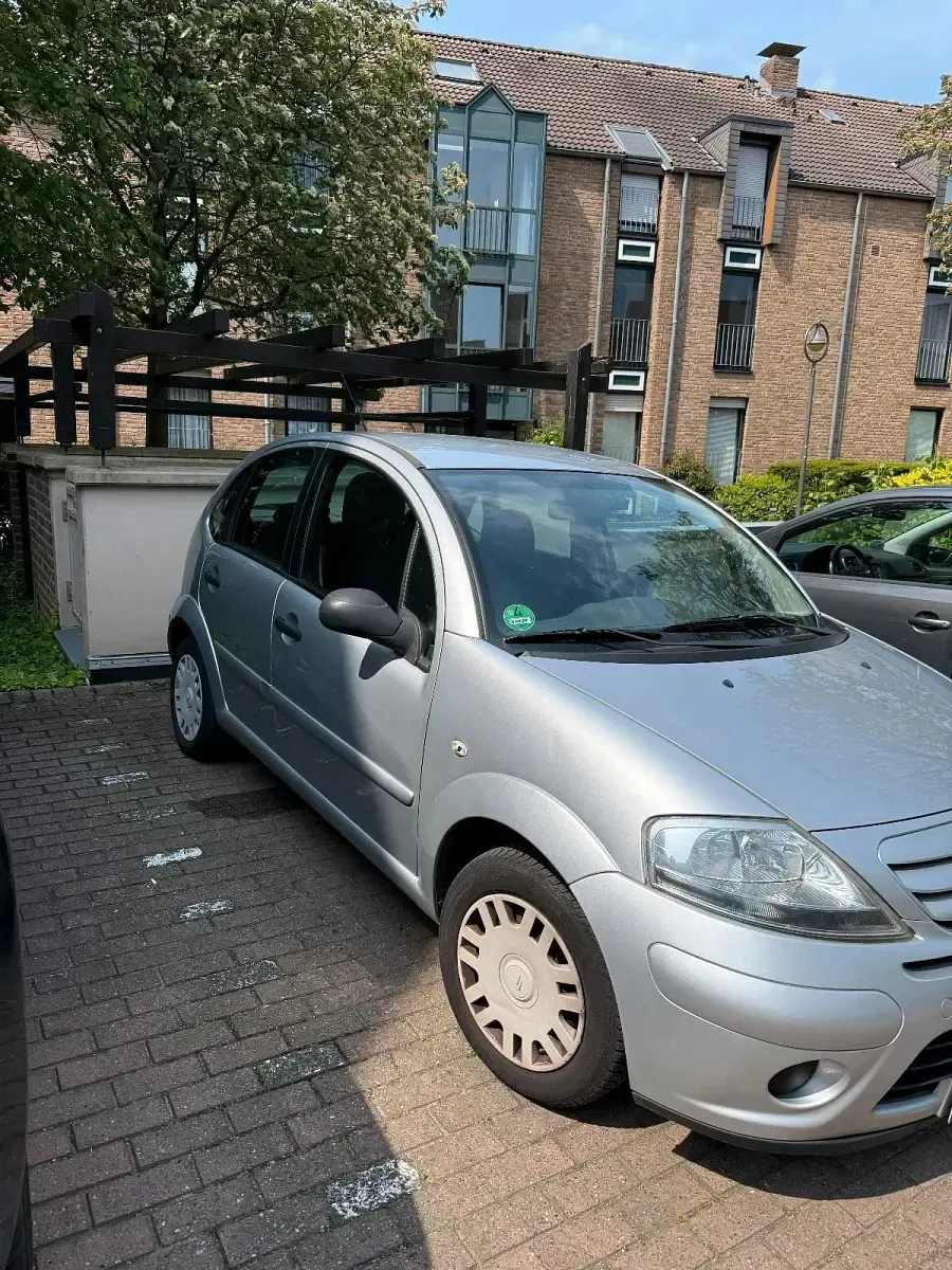 Gebraucht Citroën C3 73 PS (53 kW) 2009 Silber Kleinwagen