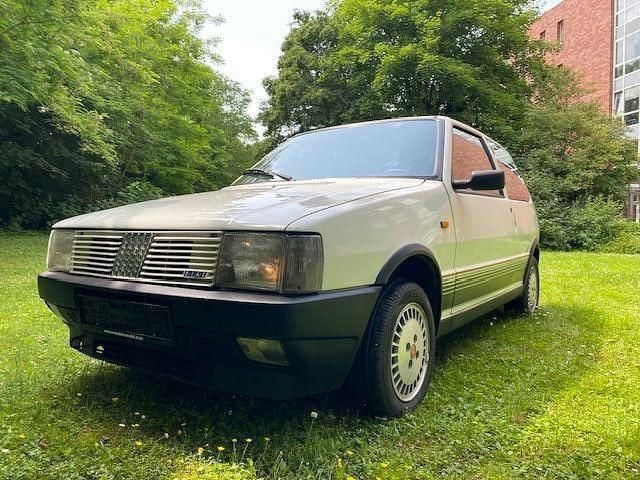 Weiß Gebraucht 1987 Fiat Uno Kleinwagen | 18.890 € - Bild 1/4
