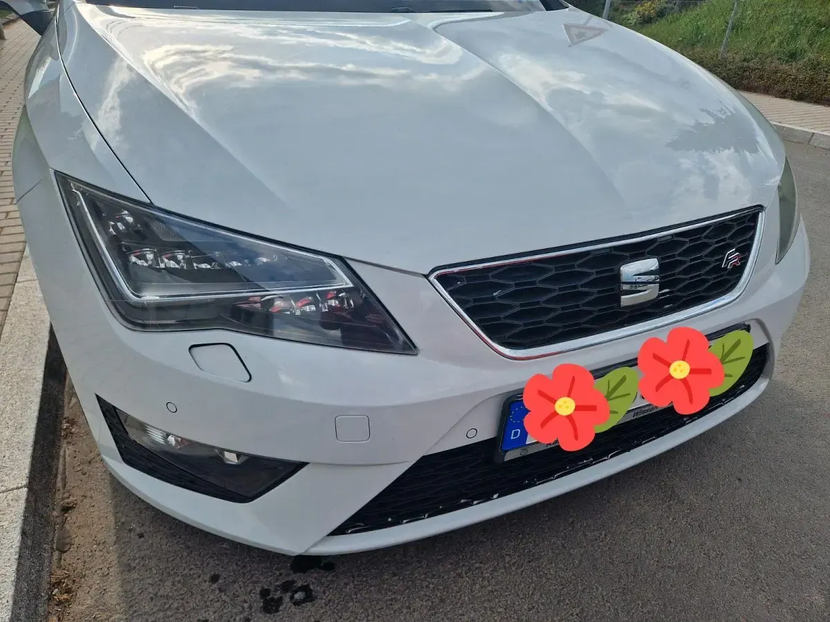 Używany Seat Leon ST FR 150 KM (110 kW) 2016 Biały Kombi