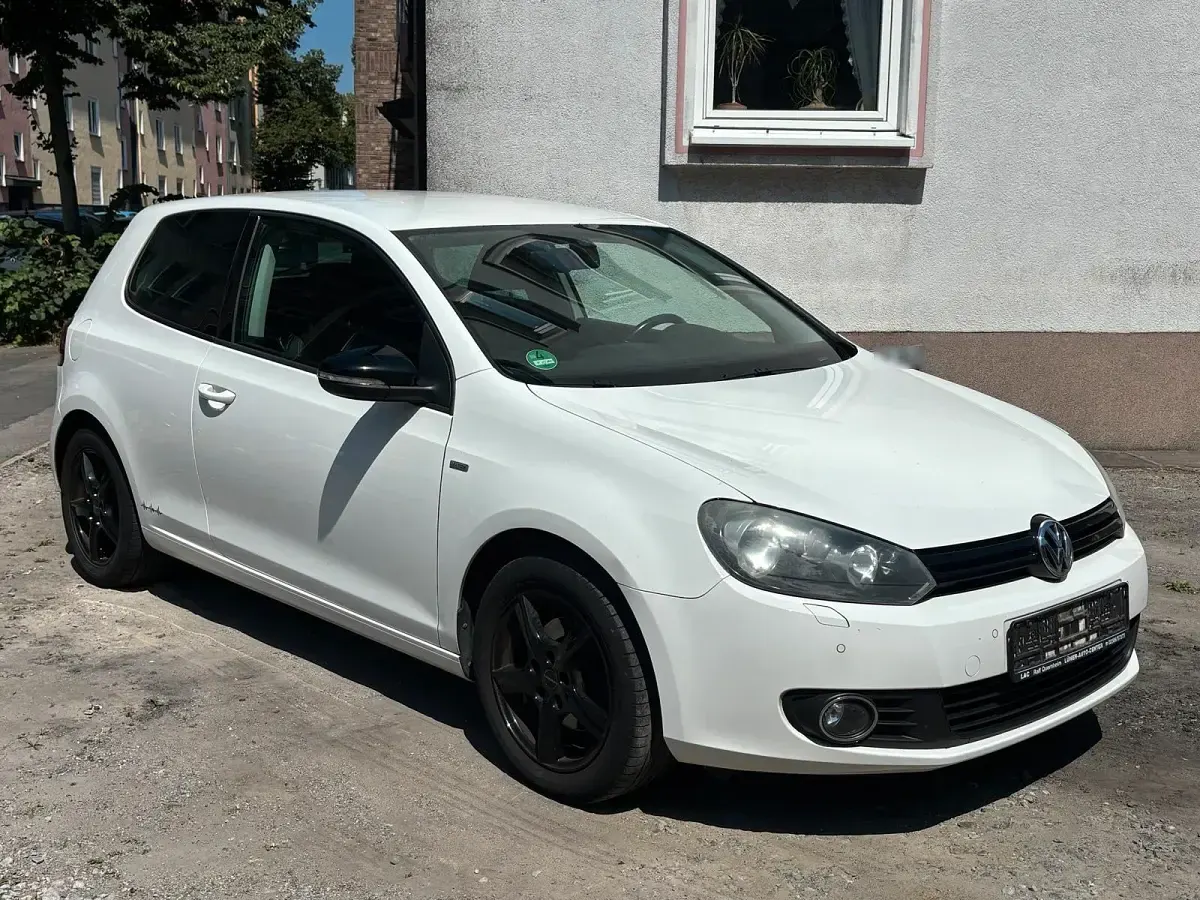 Gebraucht VW Golf VII Match 86 PS (63 kW) 2012 Weiß Limousine