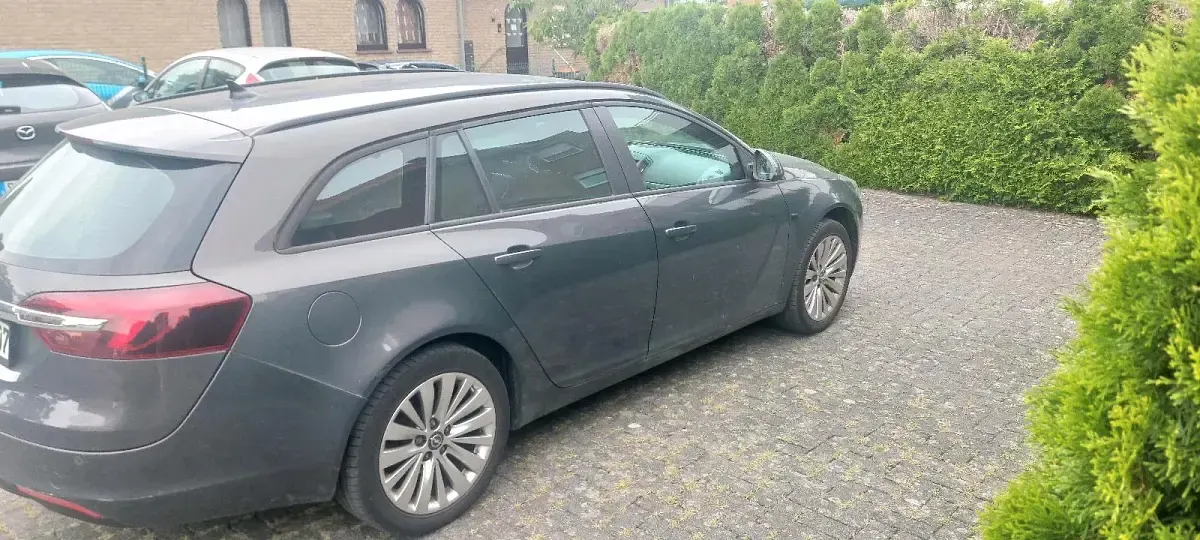 Gebraucht Opel Insignia 136 PS (100 kW) 2016 Grau Kombi