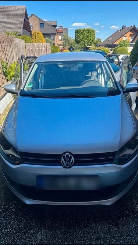 Silber Gebraucht 2010 VW Polo Kleinwagen | 3.900 € (Guter Preis) - Bild 1/4