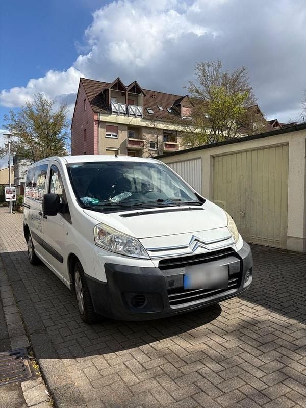Second-hand Citroën Jumpy 163 CP (119 kW) 2010 Alb Monovolum