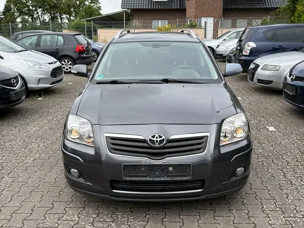 Gebraucht Toyota Avensis Edition 129 PS (94 kW) 2006 Grau Kombi