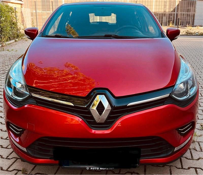 Rot Gebraucht 2017 Renault Clio IV Kleinwagen | 4.990 € (Fairer Preis) - Bild 1/4
