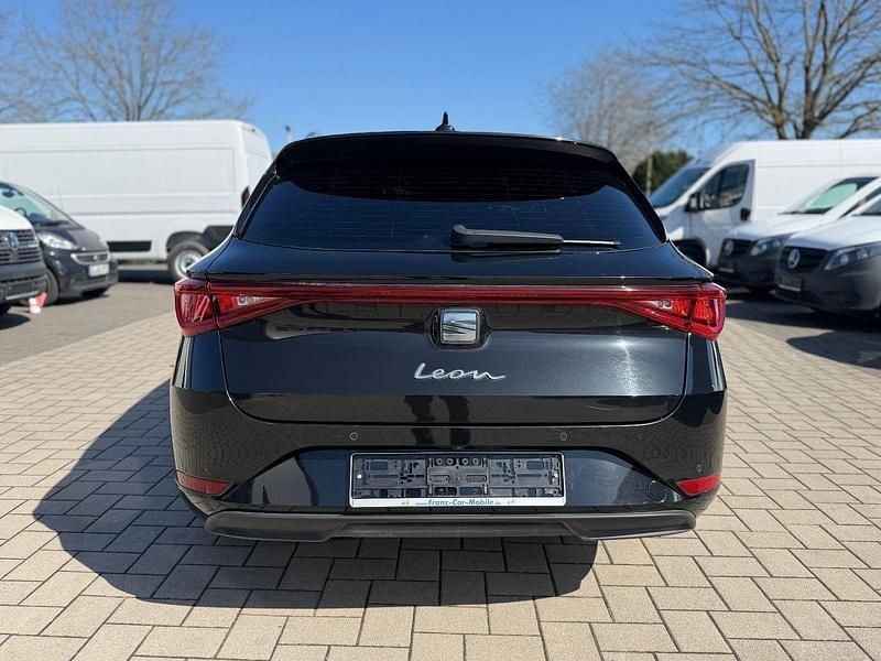 Second-hand Seat Leon XCELLENCE 150 CP (110 kW) 2021 Negru Break