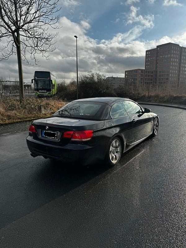 Gebraucht BMW 330 Cabriolet M Sport 231 PS (169 kW) 2007 Schwarz Cabrio