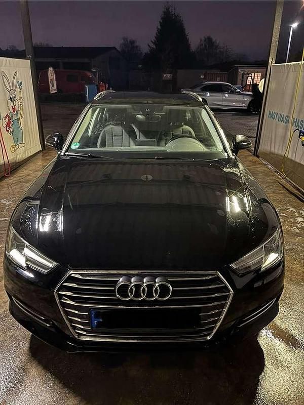 Gebraucht Audi A4 150 PS (110 kW) 2016 Schwarz Kombi
