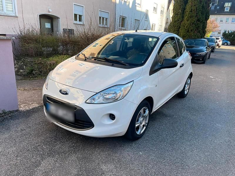 Gebraucht Ford Ka 69 PS (50 kW) 2013 Weiß Kleinwagen