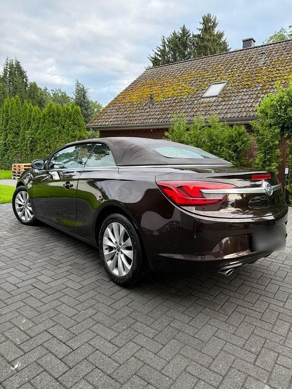 Gebraucht Opel Cascada Edition 165 PS (121 kW) 2014 Braun Cabrio