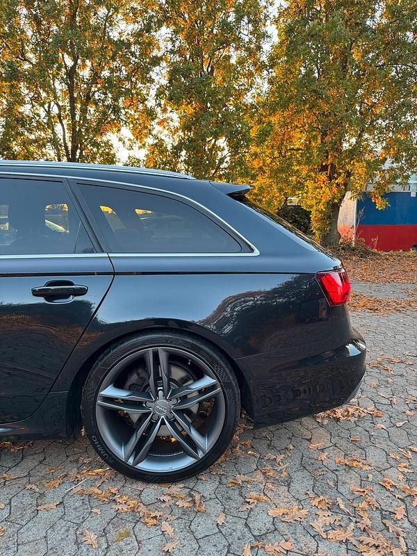 Gebraucht Audi A6 S-Line 313 PS (230 kW) 2012 Blau Kombi