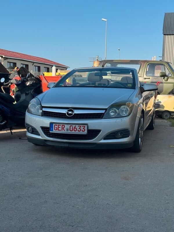 Silber Gebraucht 2006 Opel Astra Cabriolet Cabrio | 2.000 € (Guter Preis) - Bild 1/4