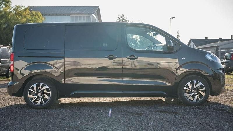 Gebraucht Fiat E-Ulysse Lounge 100 kW (136 PS) 2022 Perl schwarz metallic Van / Kleinbus