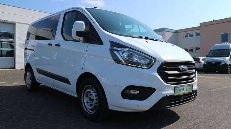 Gebraucht Ford Transit Custom Trend 105 PS (77 kW) 2018 Frozen white Kombi