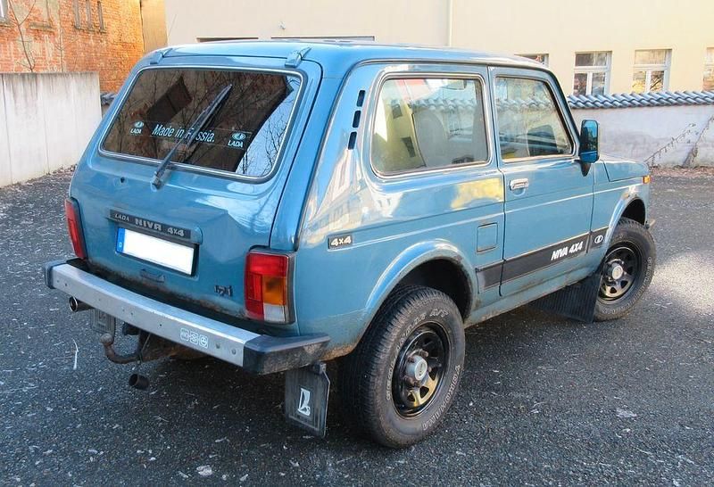 Gebraucht Lada niva 82 PS (60 kW) 2004 Blau SUV