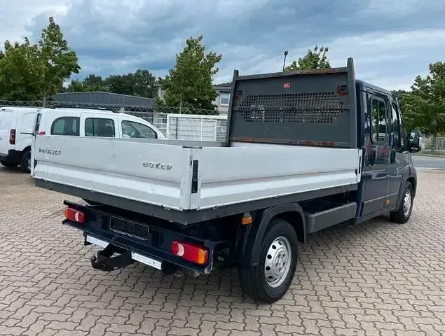 Gebraucht Peugeot Boxer 163 PS (119 kW) 2017 Blau Van