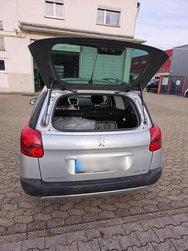 Gebraucht Peugeot 207 116 PS (85 kW) 2007 Silber Kombi