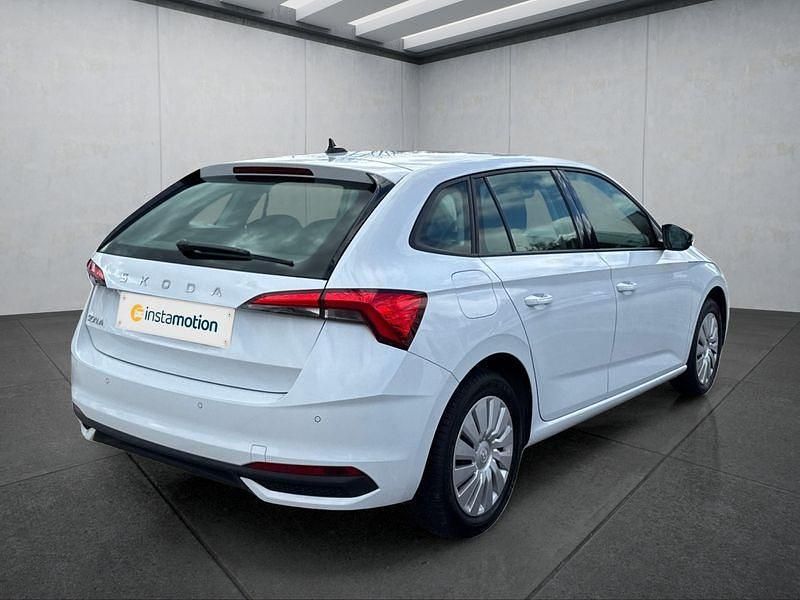 Gebraucht Skoda Scala Essence 95 PS (69 kW) 2025 Weiß Kleinwagen