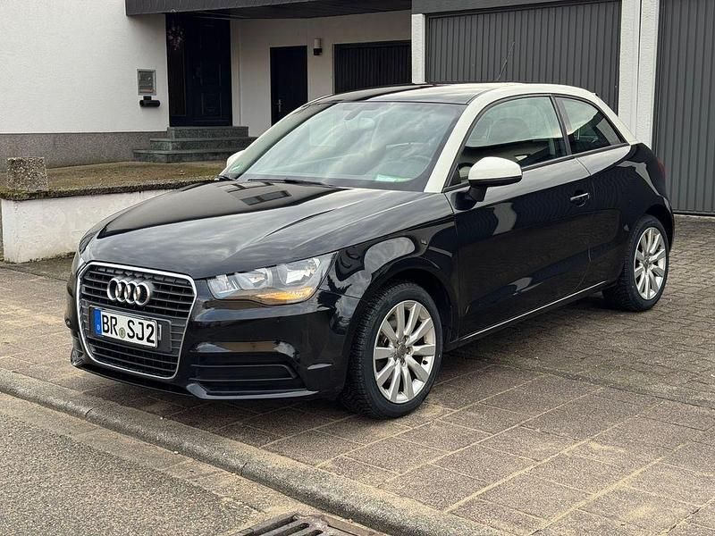 Schwarz Gebraucht 2012 Audi A1 Ambition Kleinwagen | 7.990 € (Fairer Preis) - Bild 1/4