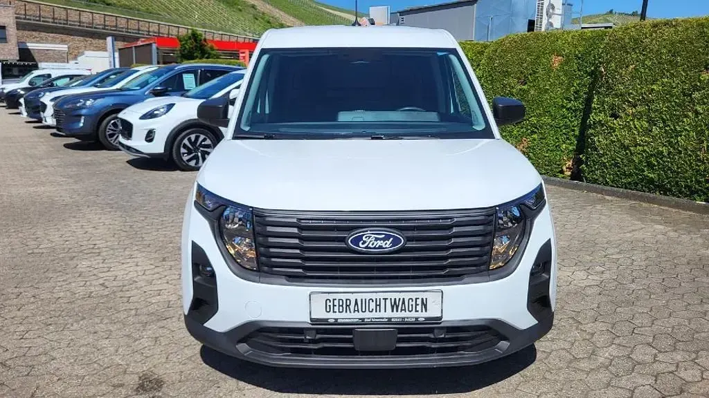 Gebraucht Ford Transit Trend 101 PS (74 kW) 2025 Weiß Van / Kleinbus