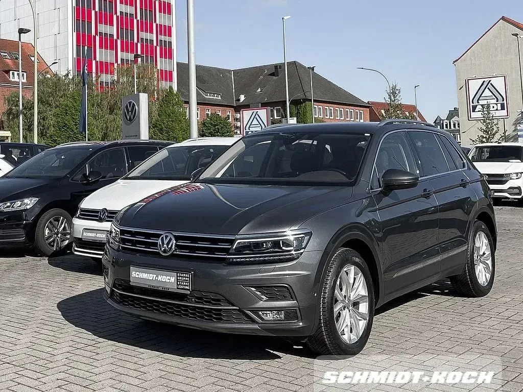 Gebraucht VW Tiguan Highline 150 PS (110 kW) 2020 Grau SUV