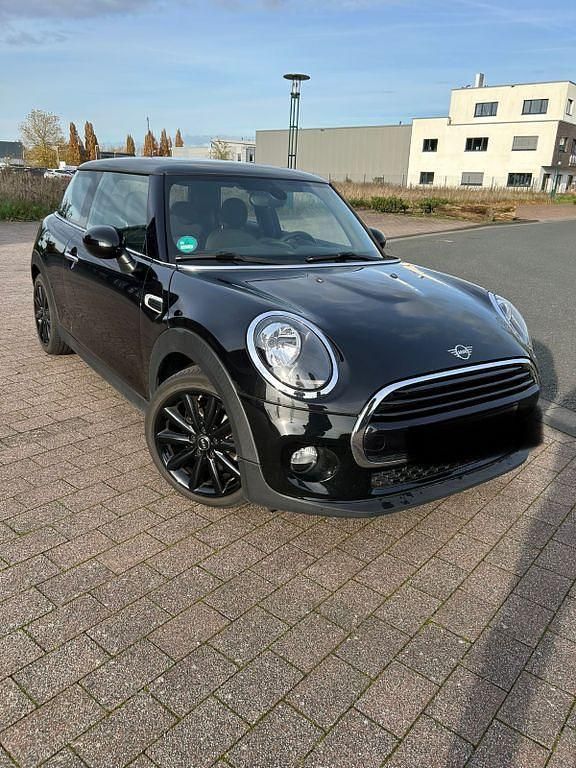 Second-hand Mini Cooper 136 CP (100 kW) 2018 Negru Hatchback