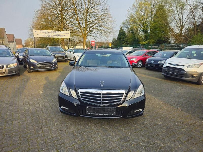 Gebraucht Mercedes E350 231 PS (169 kW) 2010 Schwarz Limousine